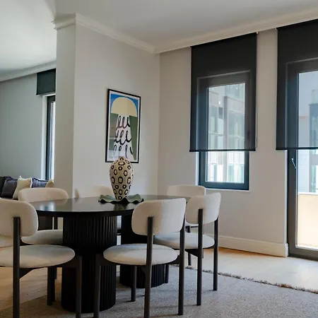 3-bedroom Spacious - - New Duplex With 2 Bathrooms Apartment *