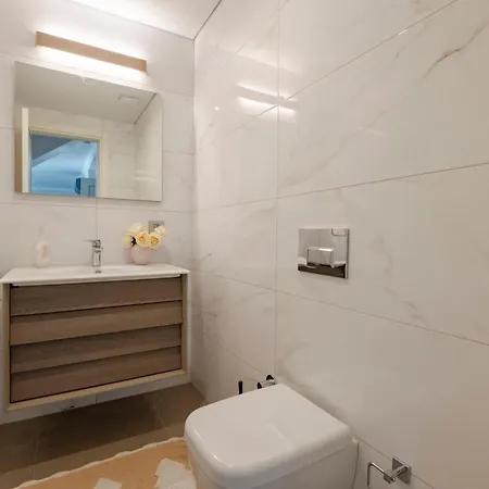 3-bedroom Spacious - - New Duplex With 2 Bathrooms