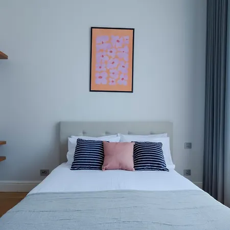 Apartamento 3-bedroom Spacious - - New Duplex With 2 Bathrooms Estambul