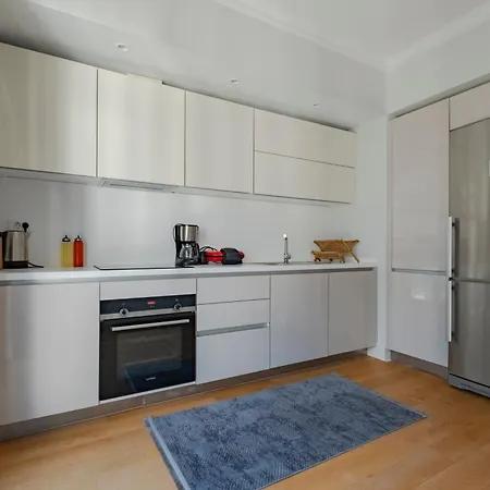 3-bedroom Spacious - - New Duplex With 2 Bathrooms * Istanbul
